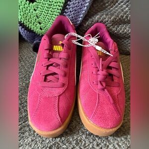 Puma‎ Club II Era Big Kids Size 4